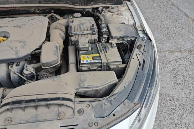 Used Kia K5 2014 2.0L Automatic LUXURY Engine Bay Left