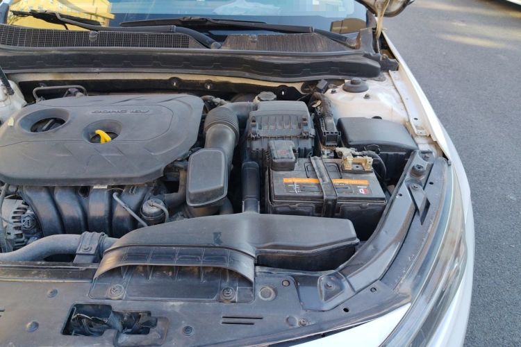 Used Kia K5 2014 2.0L Automatic LUXURY Engine Bay Left