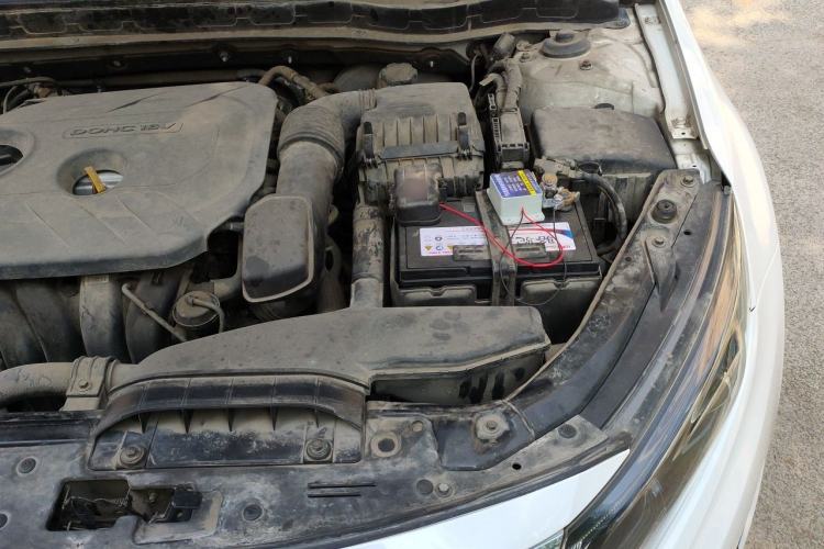 Used Kia K5 2014 2.0L Automatic LUXURY Engine Bay Left