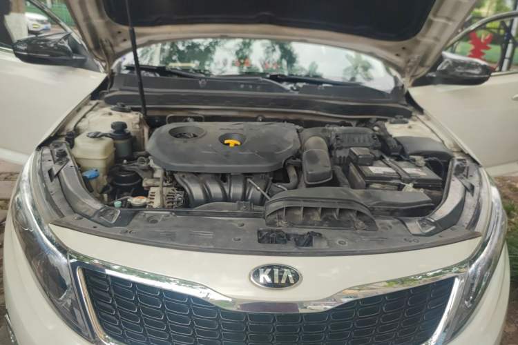 Used Kia K5 2014 2.0L Automatic LUXURY Engine Bay