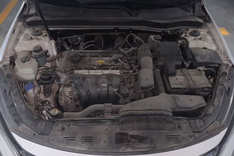 Used Kia K5 2014 2.0L Automatic LUXURY Engine Bay