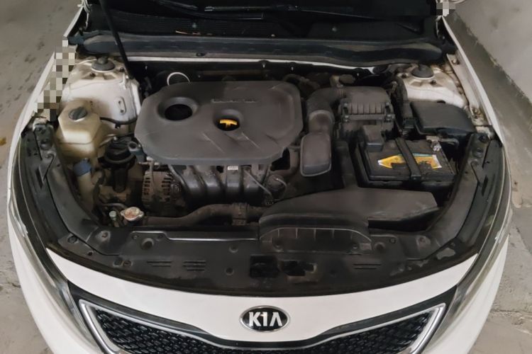 Used Kia K5 2014 2.0L Automatic PREMIUM Engine Bay