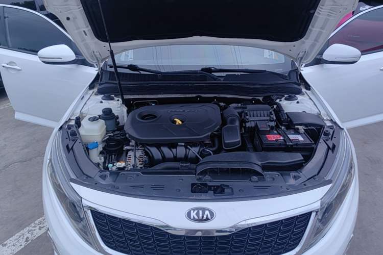 Used Kia K5 2014 2.0L Automatic LUXURY Engine Bay