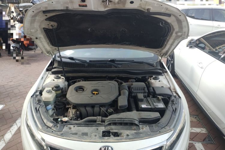 Used Kia K5 2014 2.0L Automatic LUXURY Engine Bay