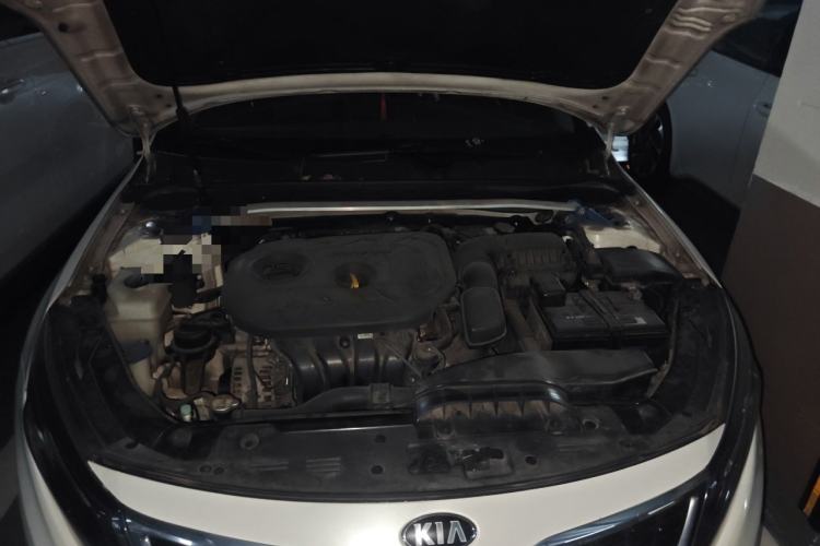 Used Kia K5 2014 2.0L Automatic LUXURY Engine Bay
