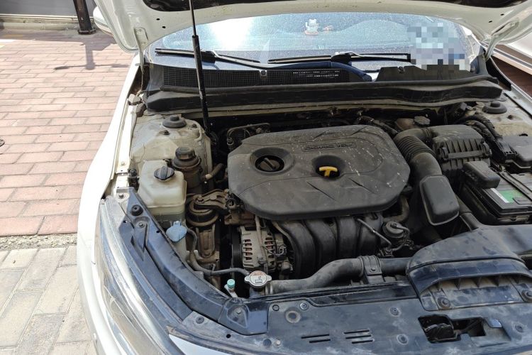 Used Kia K5 2014 2.0L Automatic LUXURY Engine Bay Right