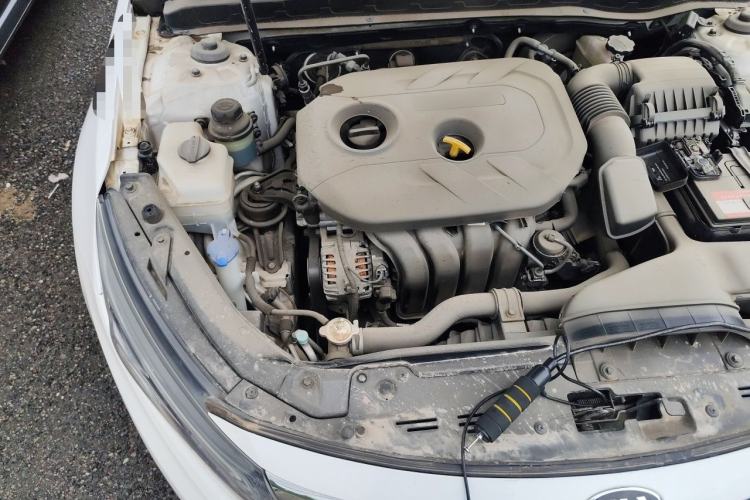 Used Kia K5 2014 2.0L Automatic LUXURY Engine Bay Right