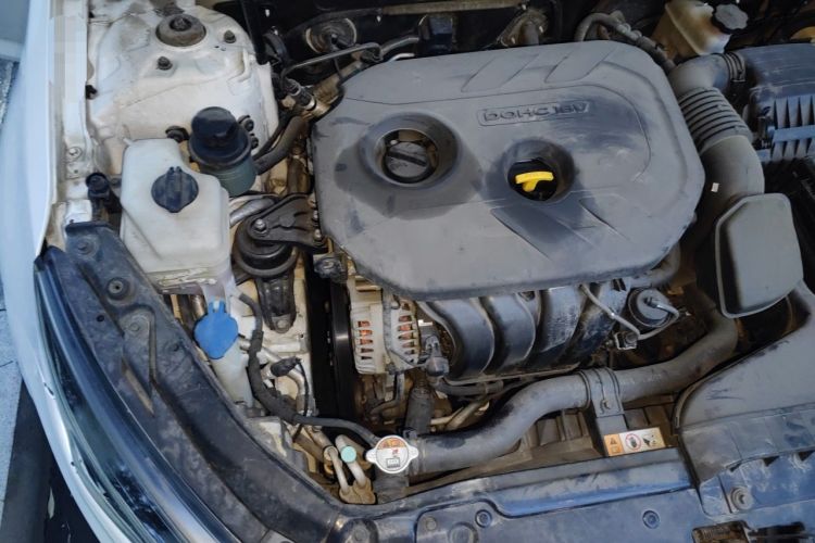 Used Kia K5 2014 2.0L Automatic LUXURY Engine Bay Right