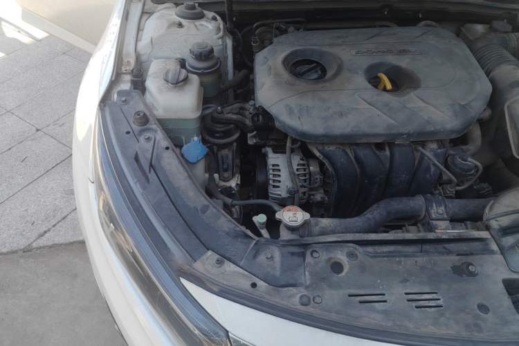 Used Kia K5 2014 2.0L Automatic LUXURY Engine Bay Right