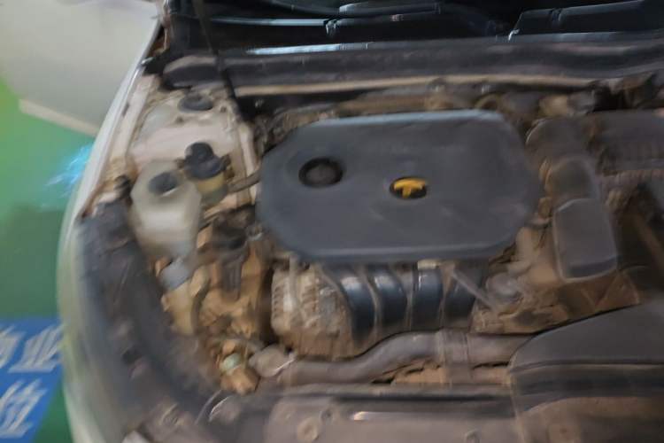 Used Kia K5 2014 2.0L Automatic LUXURY Engine Bay Right