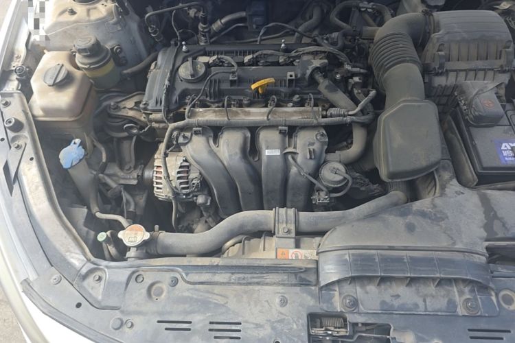 Used Kia K5 2014 2.0L Automatic LUXURY Engine Bay Right