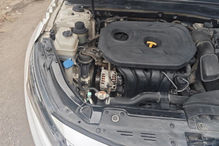 Used Kia K5 2014 2.0L Automatic LUXURY Engine Bay Right