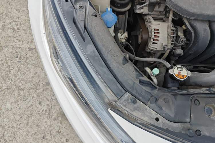 Used Kia K5 2014 2.0L Automatic LUXURY Engine Bay Right