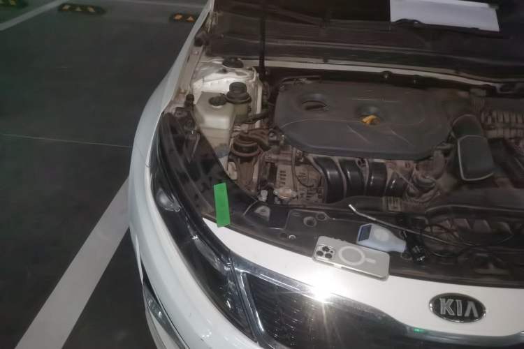 Used Kia K5 2014 2.0L Automatic LUXURY Engine Bay Right