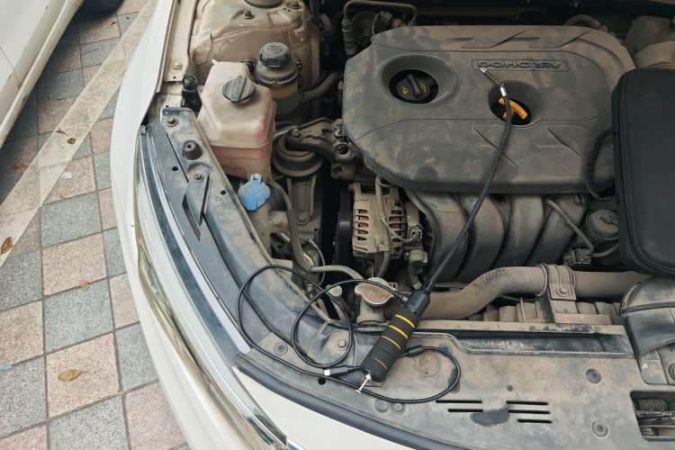 Used Kia K5 2014 2.0L Automatic GL Engine Bay Right