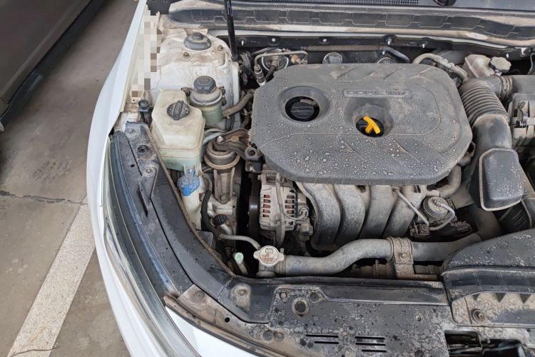 Used Kia K5 2014 2.0L Automatic LUXURY Engine Bay Right