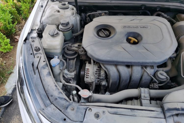 Used Kia K5 2014 2.0L Automatic LUXURY Engine Bay Right