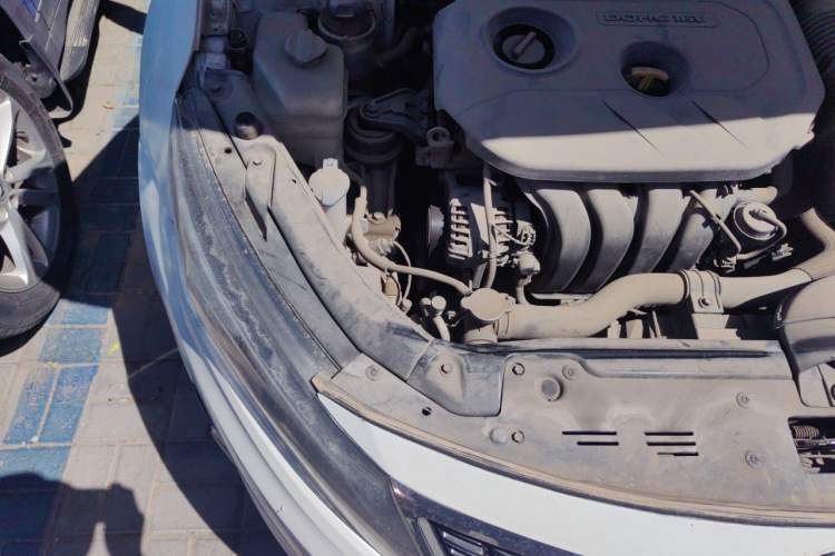 Used Kia K5 2014 2.0L Automatic LUXURY Engine Bay Right