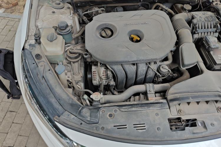 Used Kia K5 2014 2.0L Automatic LUXURY Engine Bay Right