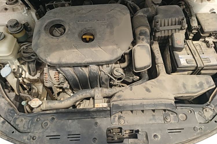 Used Kia K5 2014 2.0L Automatic LUXURY Engine Bay