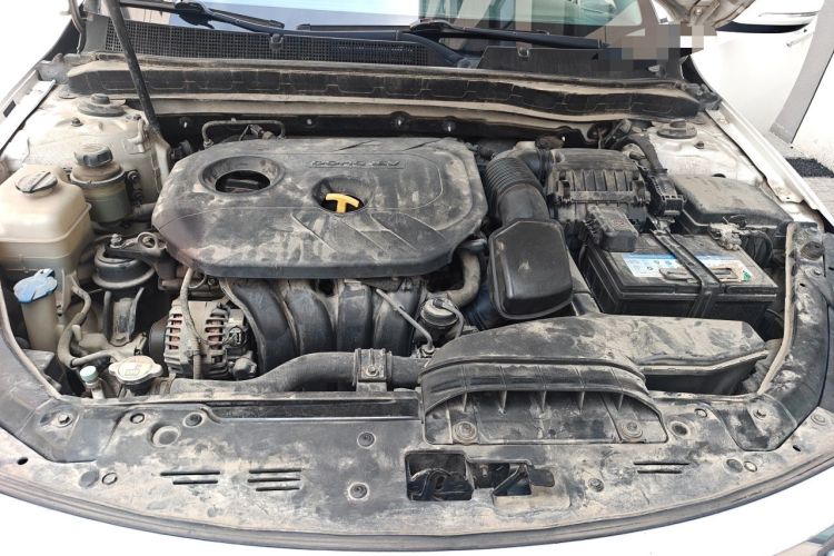 Used Kia K5 2014 2.0L Automatic LUXURY Engine Bay