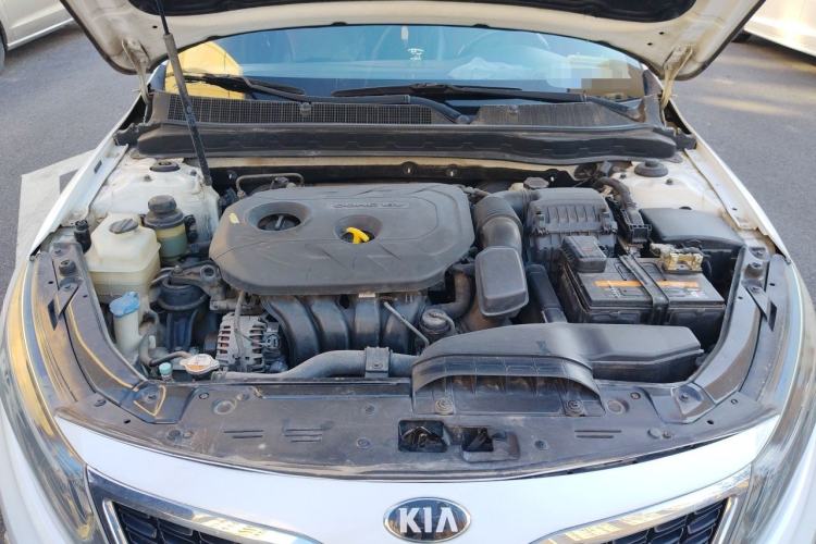 Used Kia K5 2014 2.0L Automatic LUXURY Engine Bay