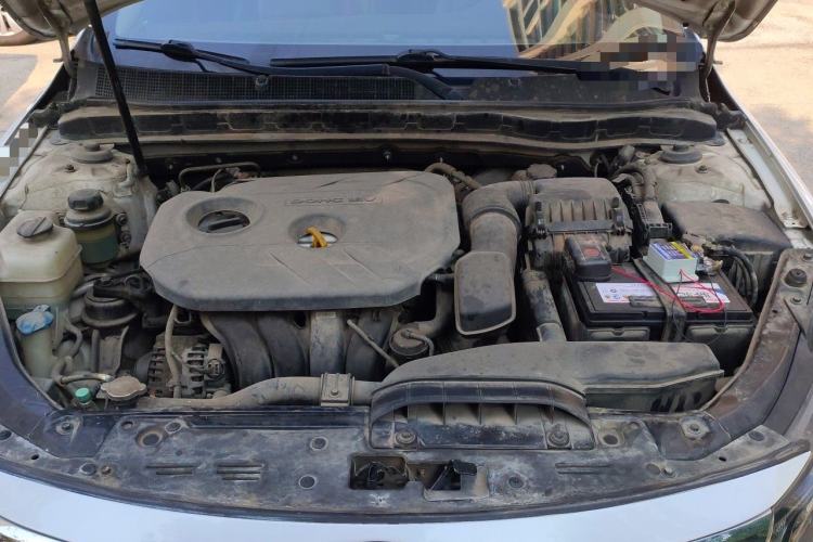 Used Kia K5 2014 2.0L Automatic LUXURY Engine Bay