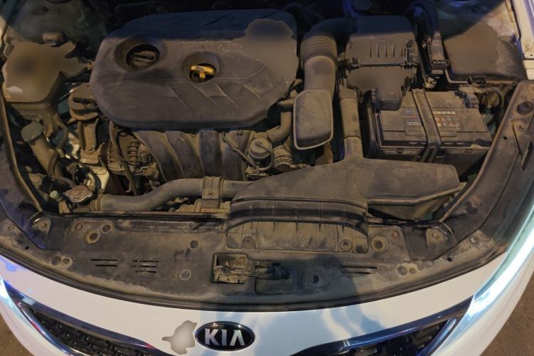 Used Kia K5 2014 2.0L Automatic LUXURY Engine Bay