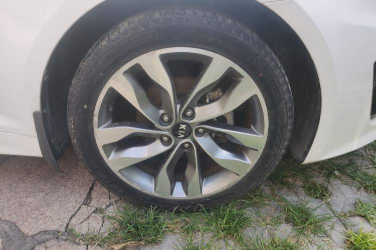 Used Kia K5 2014 2.0L Automatic LUXURY Exterior 1