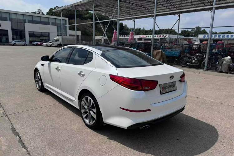 Used Kia K5 2014 2.0L Automatic LUXURY Exterior 3