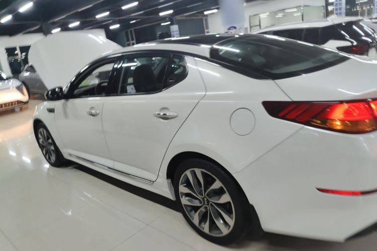 Used Kia K5 2014 2.0L Automatic LUXURY Exterior 3
