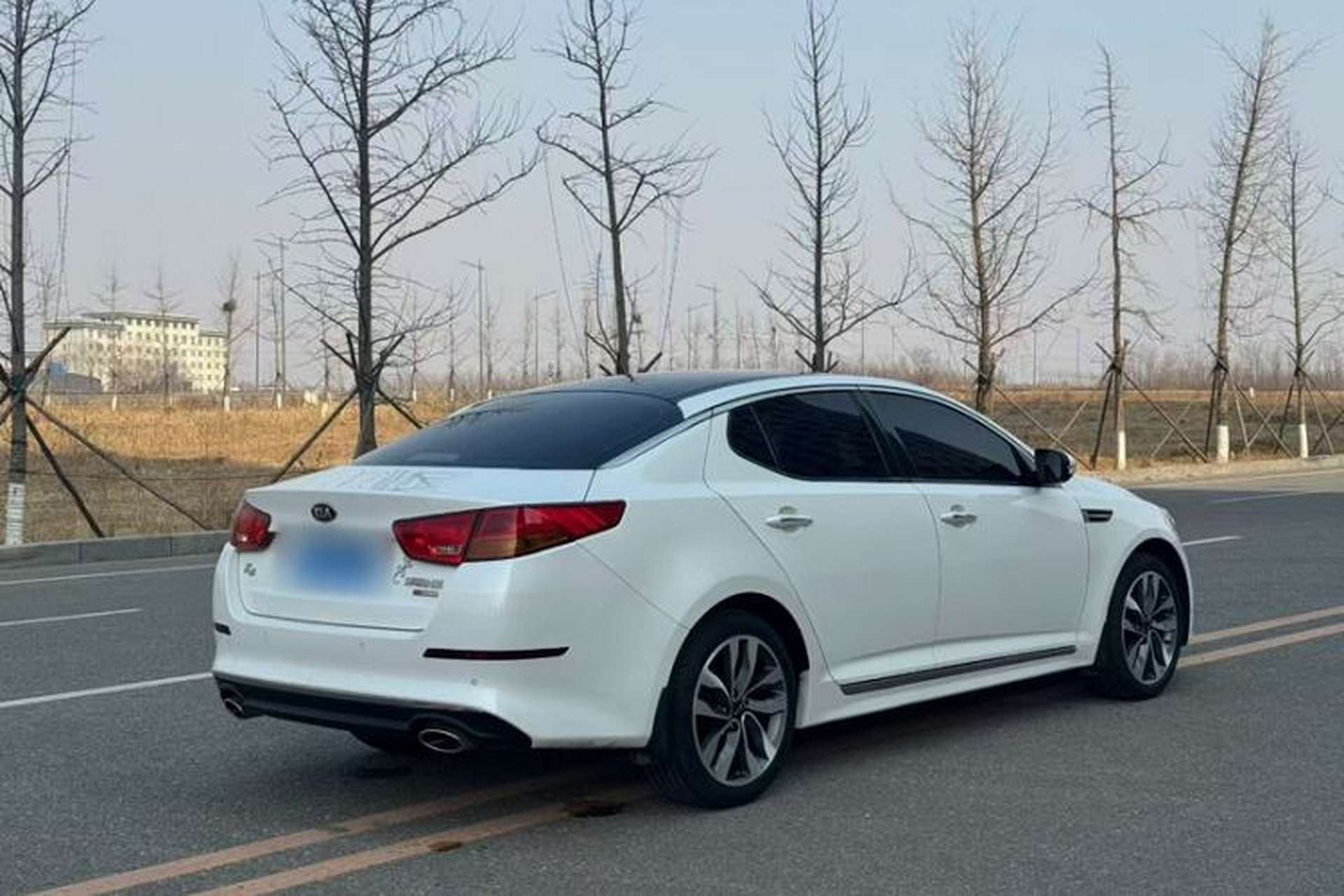 Used Kia K5 2014 2.0L Automatic LUXURY Exterior 3