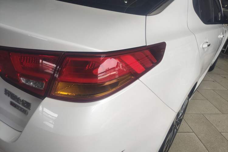 Used Kia K5 2014 2.0L Automatic LUXURY Exterior 3