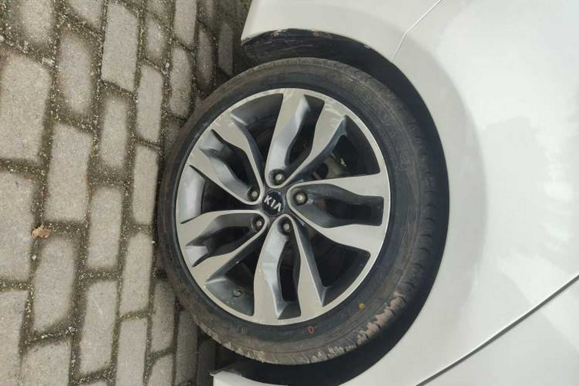 Used Kia K5 2014 2.0L Automatic LUXURY Exterior 5