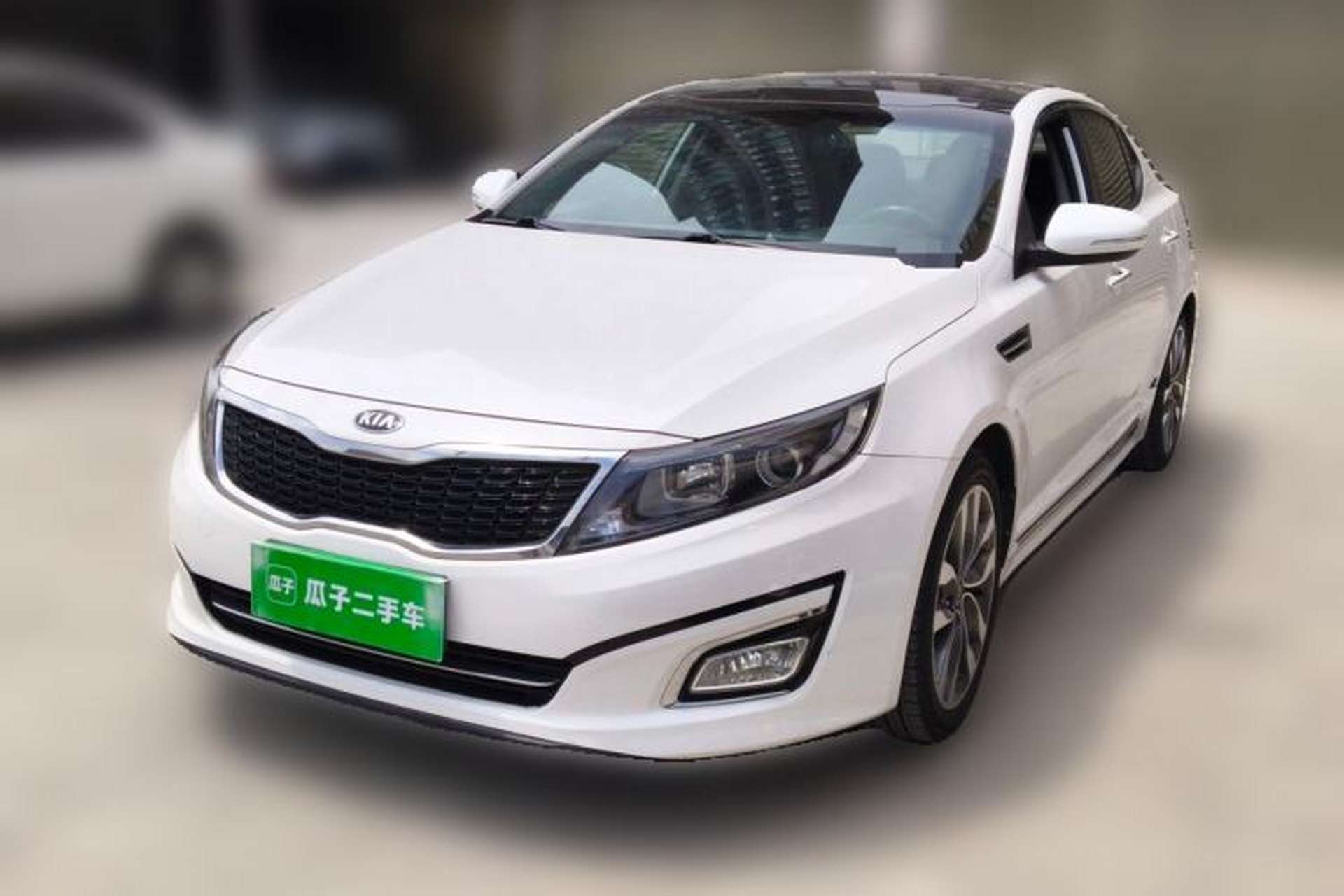 Used Kia K5 2014 2.0L Automatic LUXURY Front Left 45 Deg