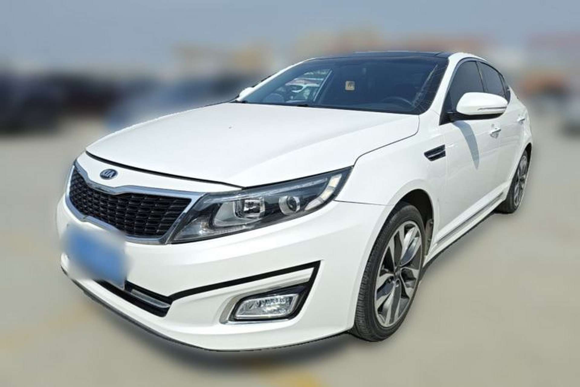 Used Kia K5 2014 2.0L Automatic LUXURY Front Left 45 Deg