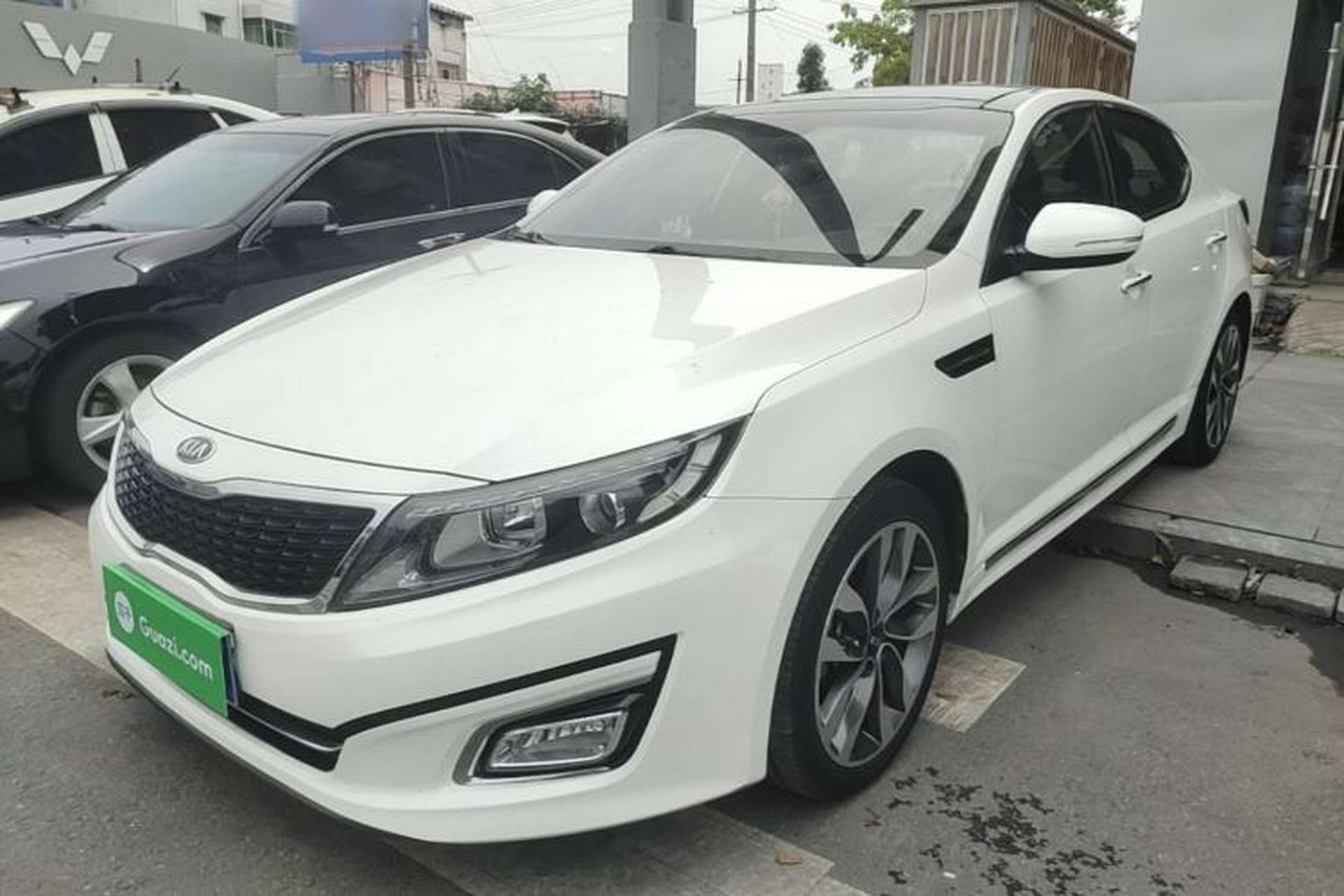 Used Kia K5 2014 2.0L Automatic LUXURY Front Left 45 Deg