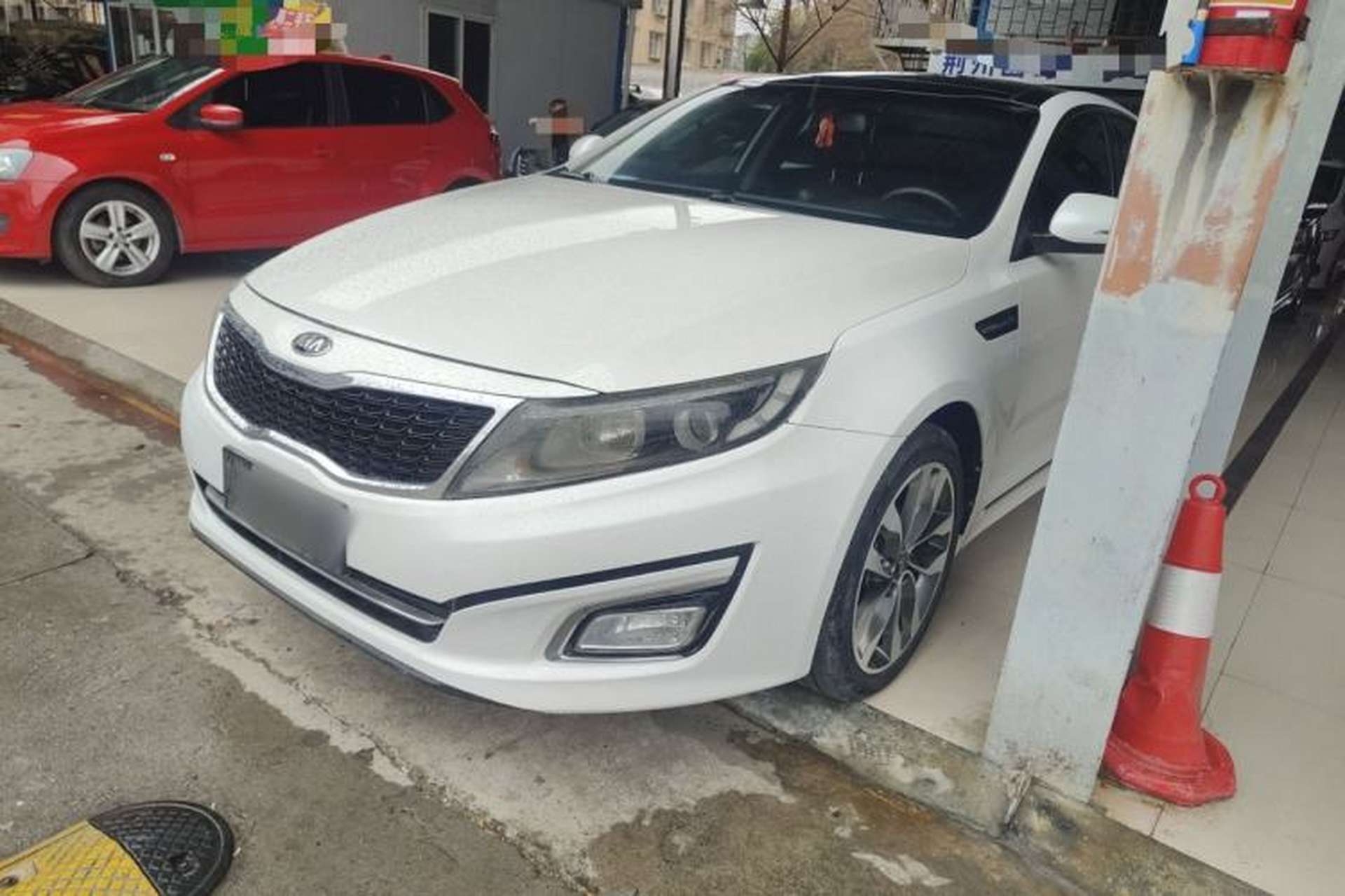 Used Kia K5 2014 2.0L Automatic LUXURY Front Left 45 Deg