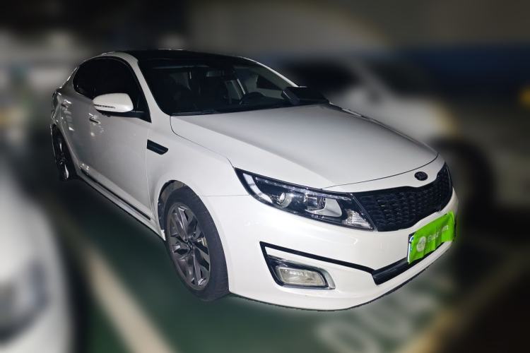 Used Kia K5 2014 2.0L Automatic LUXURY Front Right 45 Deg