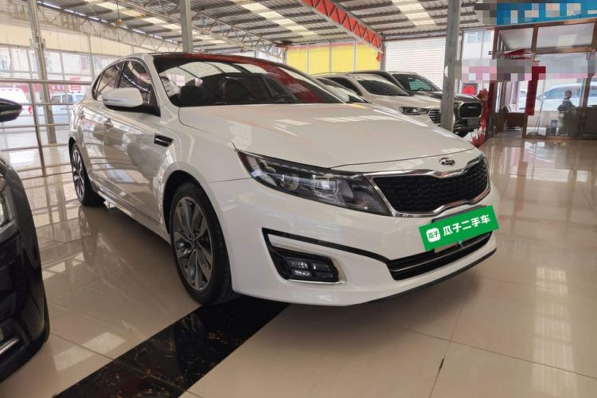 Used Kia K5 2014 2.0L Automatic LUXURY Front Right 45 Deg
