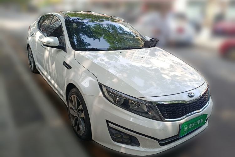 Used Kia K5 2014 2.0L Automatic LUXURY Front Right 45 Deg