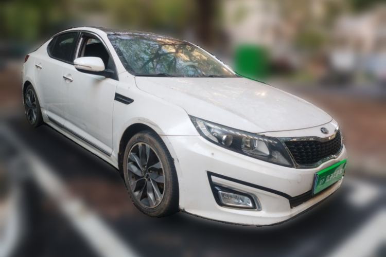 Used Kia K5 2014 2.0L Automatic LUXURY Front Right 45 Deg
