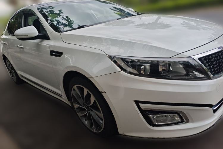 Used Kia K5 2014 2.0L Automatic LUXURY Front Right 45 Deg