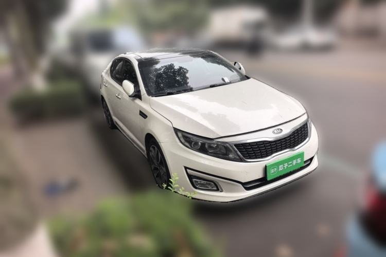 Used Kia K5 2014 2.0L Automatic LUXURY Front Right 45 Deg