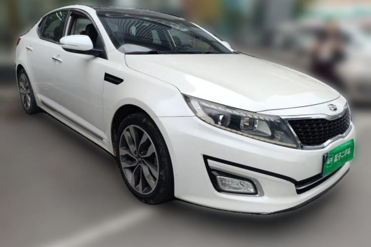 Used Kia K5 2014 2.0L Automatic LUXURY Front Right 45 Deg