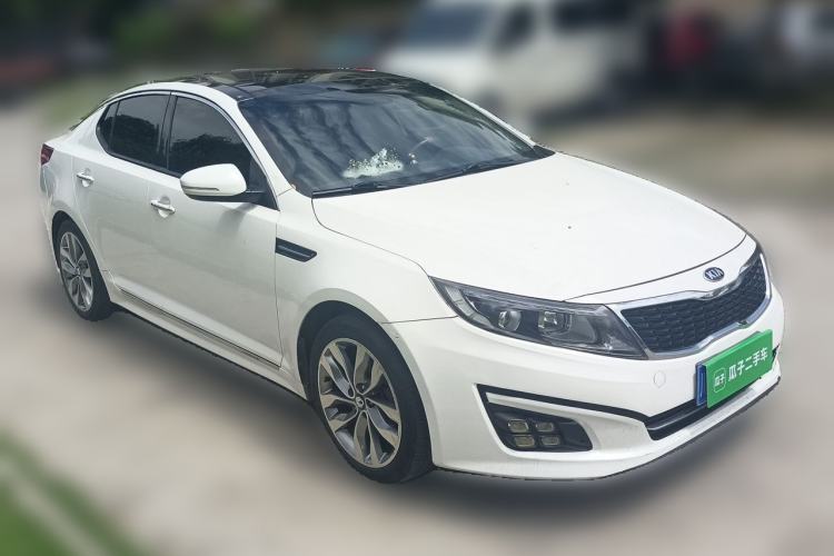 Used Kia K5 2014 2.0L Automatic LUXURY Front Right 45 Deg