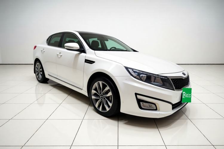 Used Kia K5 2014 2.0L Automatic LUXURY Front Right 45 Deg