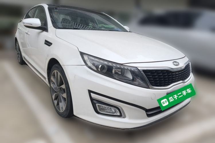 Used Kia K5 2014 2.0L Automatic LUXURY Front Right 45 Deg