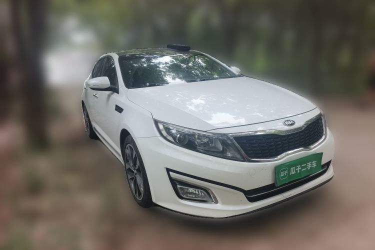 Used Kia K5 2014 2.0L Automatic LUXURY Front Right 45 Deg