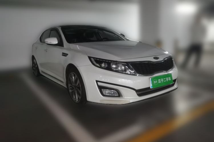 Used Kia K5 2014 2.0L Automatic LUXURY Front Right 45 Deg